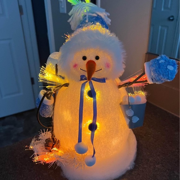 Light up Christmas snowman - Picture 3 of 3